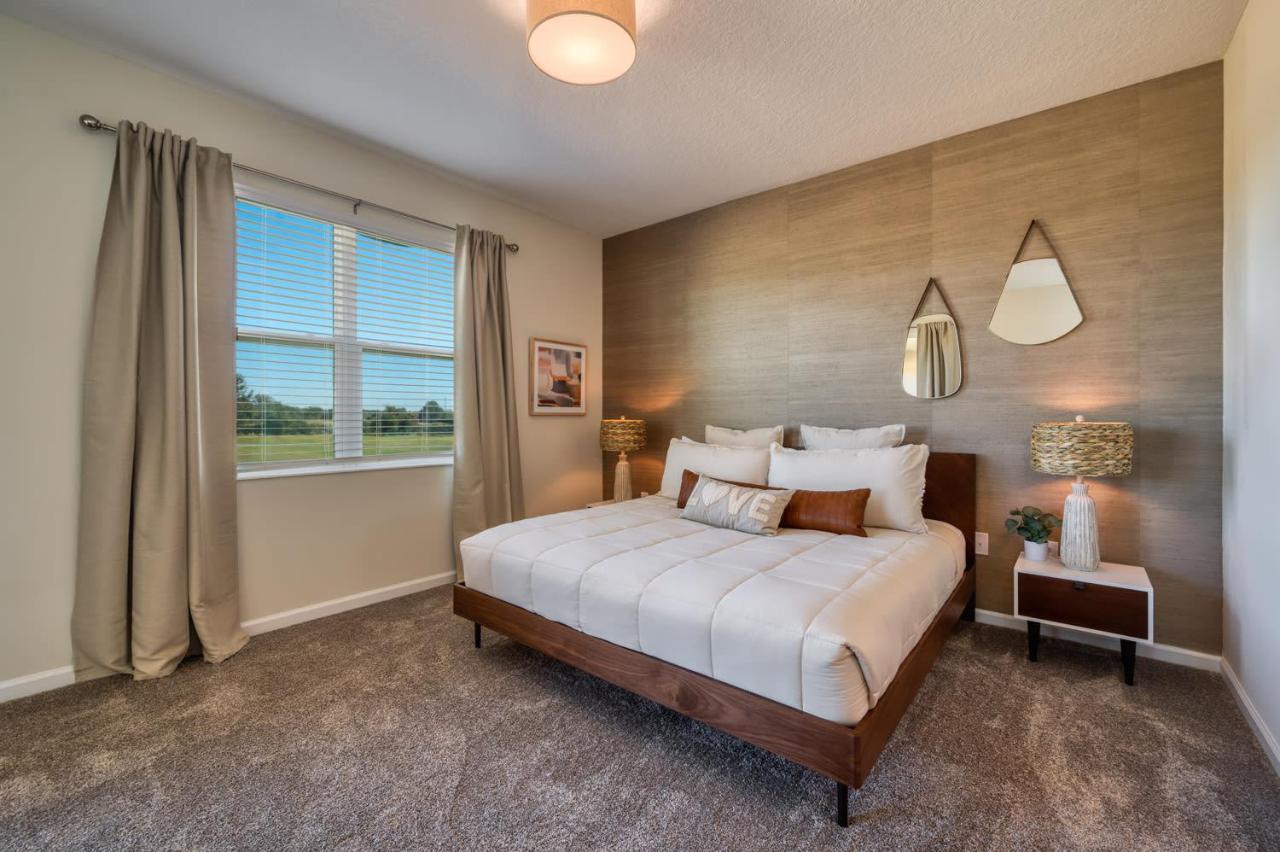 Pleasant Home With Lake View And Themed Bedroom Orlando Exterior photo